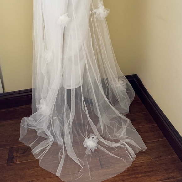 Lulus Modern Devotion White 3D Flower Tulle Overlay Pant Jumpsuit, White,Size S - Picture 12 of 16